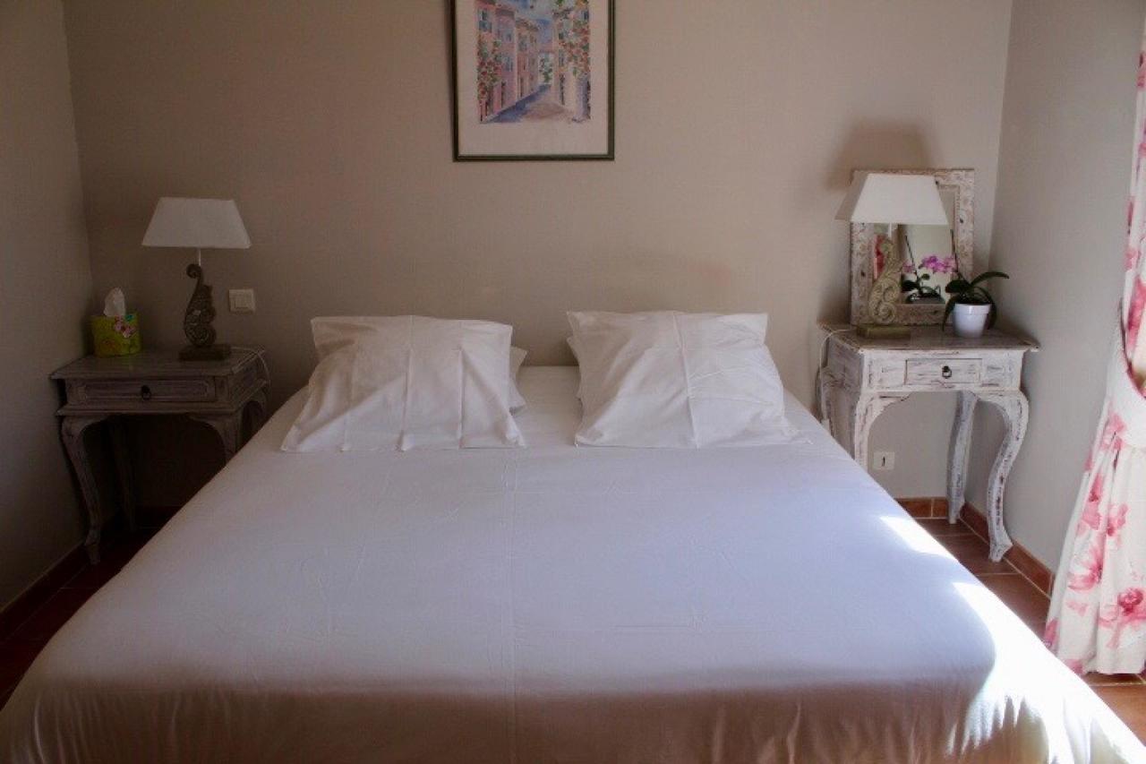 Bed and Breakfast Bastide Saint Bernard Le Thoronet Exterior foto